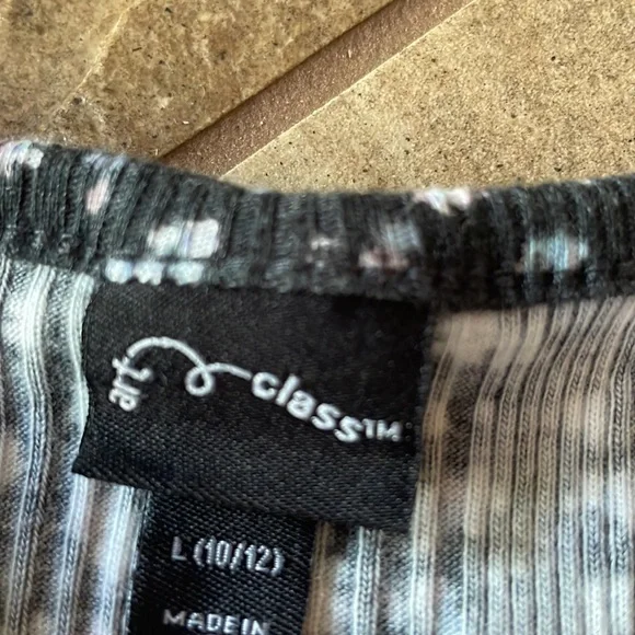 + ART CLASS + Rib + Ruffle T-Shirt - Picture 6 of 6